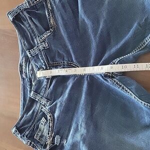 EUC Silver Elyse Capri